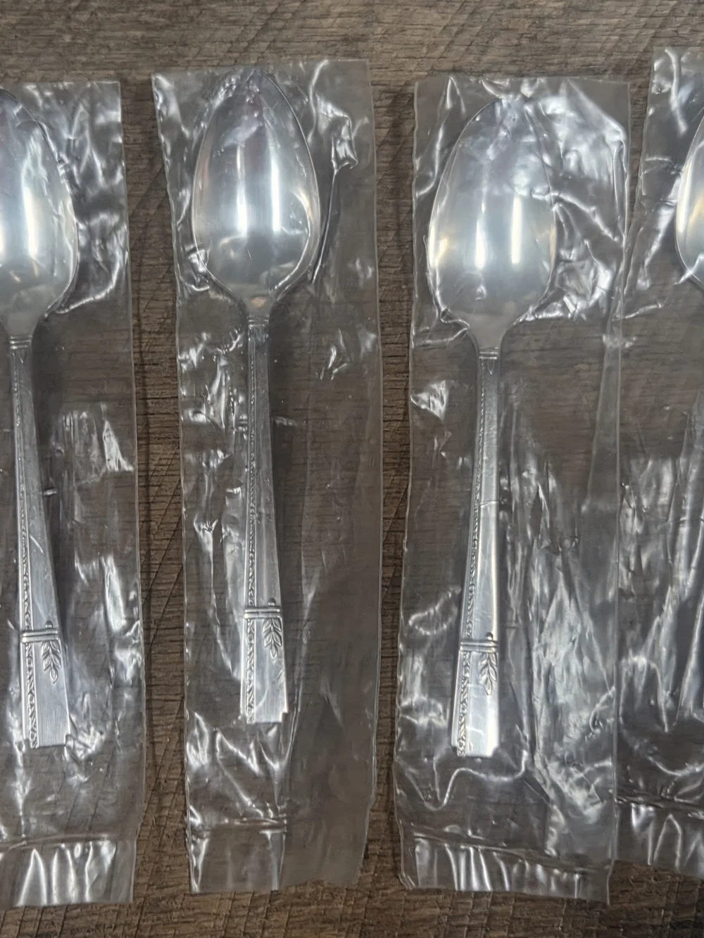 Lot of 4 Vintage Sealed Oneida 1938 Grenoble Stainless Steel Teaspoons ~ Bin O